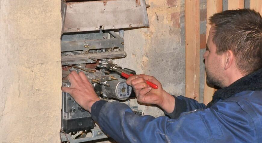 Heizungswartung im Raum Leipzig - das macht der Klempner- und Installateur-Meister­betrieb FESA, Telefon 034297 149866.