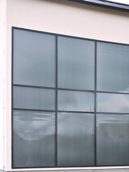 FESA - Die Komfortinstallateure® bauen auf Fassadenkollektoren als Alternative zu einer Dachanlage.