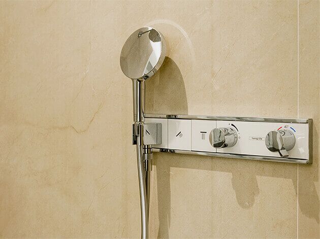 Schöne Bäder, von FESA individuell geplant und handwerklich perfekt umgesetzt.