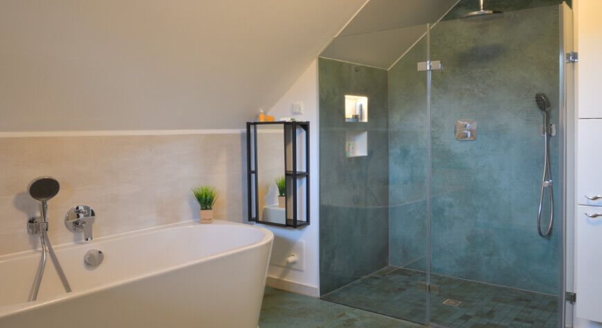 Sie möchten gerne Ihr Bad modernisieren? Dann rufen Sie FESA – Die Komfortinstallateure® – aus Leipzig/Markkleeberg, Telefon 034297 149866.