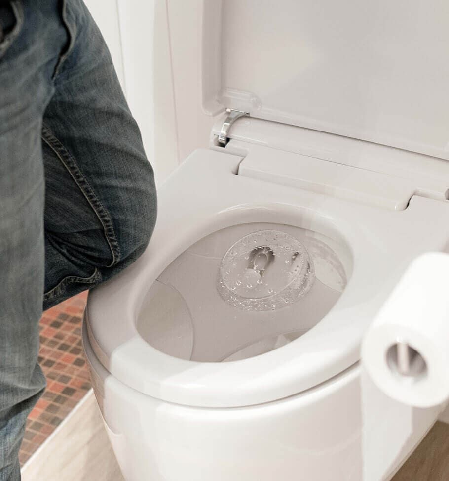 Zum Demonstrieren und zum Benutzen: Unsere Verwöhntoilette, das Comfort Dusch-WC von Geberit.