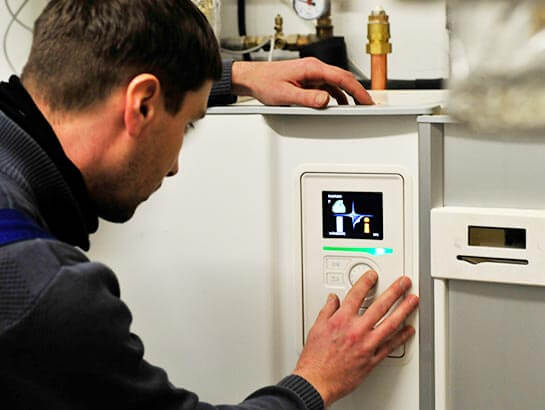 Von FESA bekommen Sie zum Beispiel auch ein Hybridsystem mit Wärmepumpe und Gasheizung installiert, das Ihre jährlichen Heizkosten auf ein Minimum reduziert. Von FESA bekommen Sie zum Beispiel auch ein Hybridsystem mit Wärmepumpe und Gasheizung installiert, das Ihre jährlichen Heizkosten auf ein Minimum reduziert.
